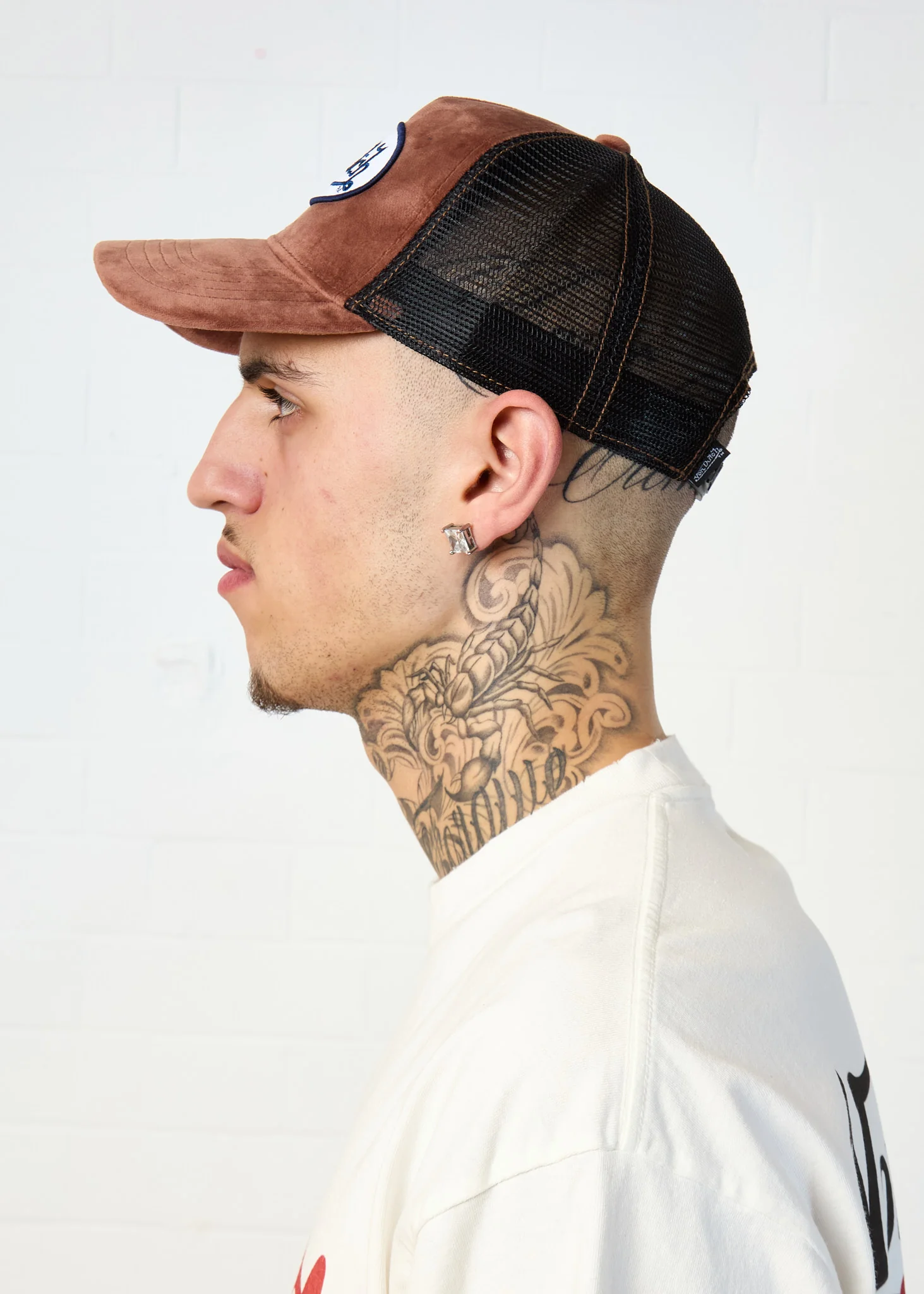 MAHOGANY VELVET TRUCKER - Image 4