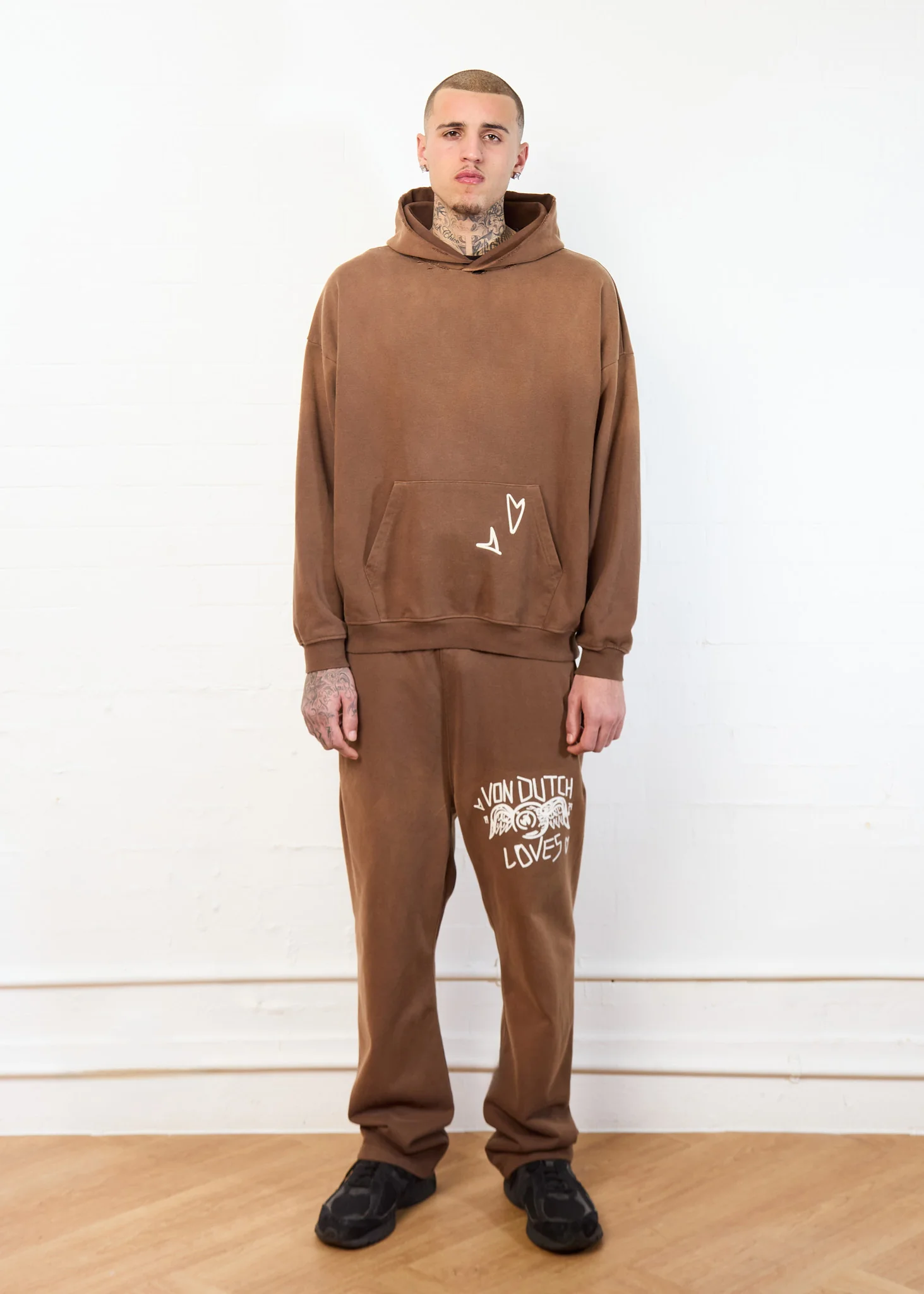 FLYING EYE HOODIE BROWN - Image 5