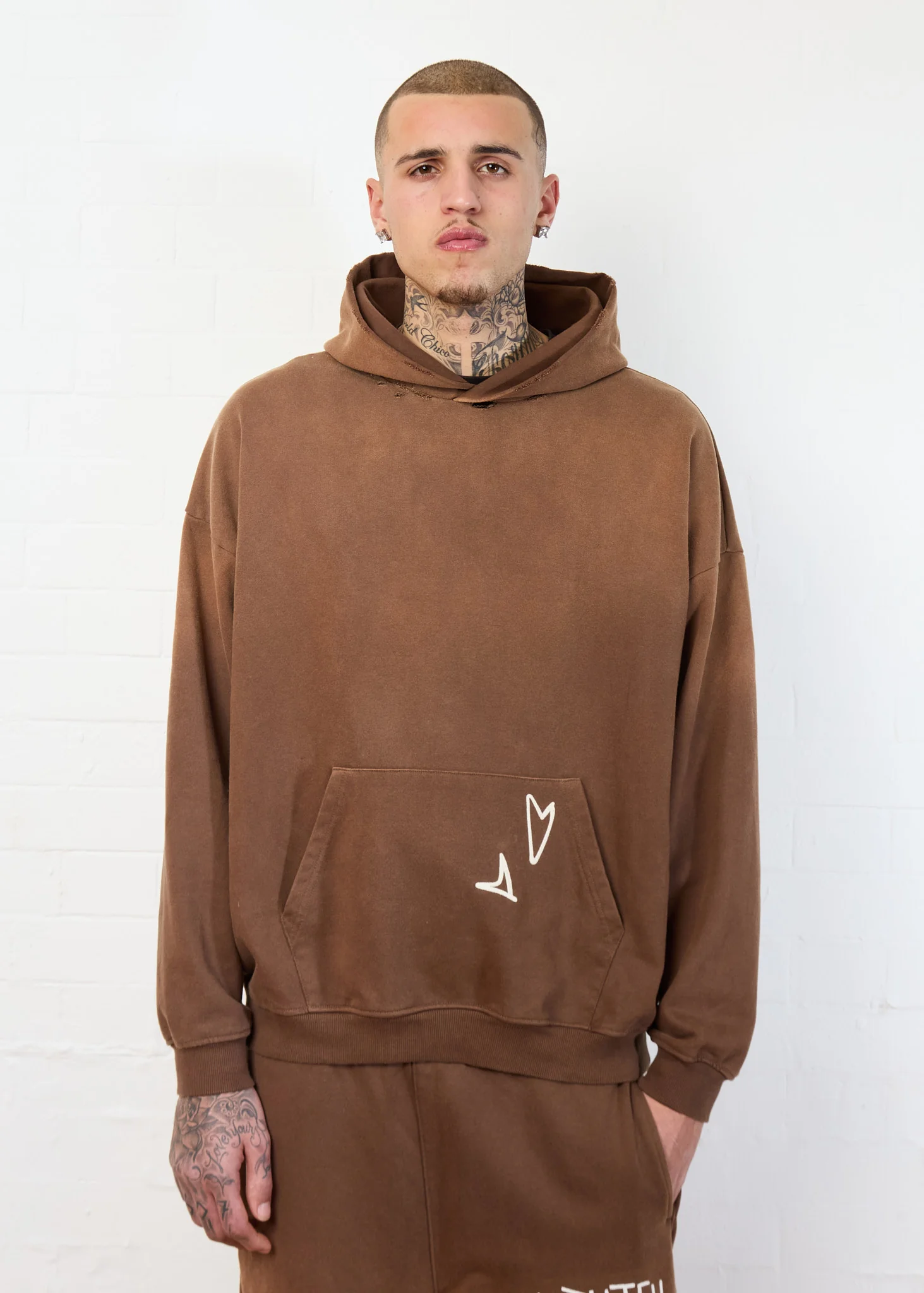 FLYING EYE HOODIE BROWN - Image 6