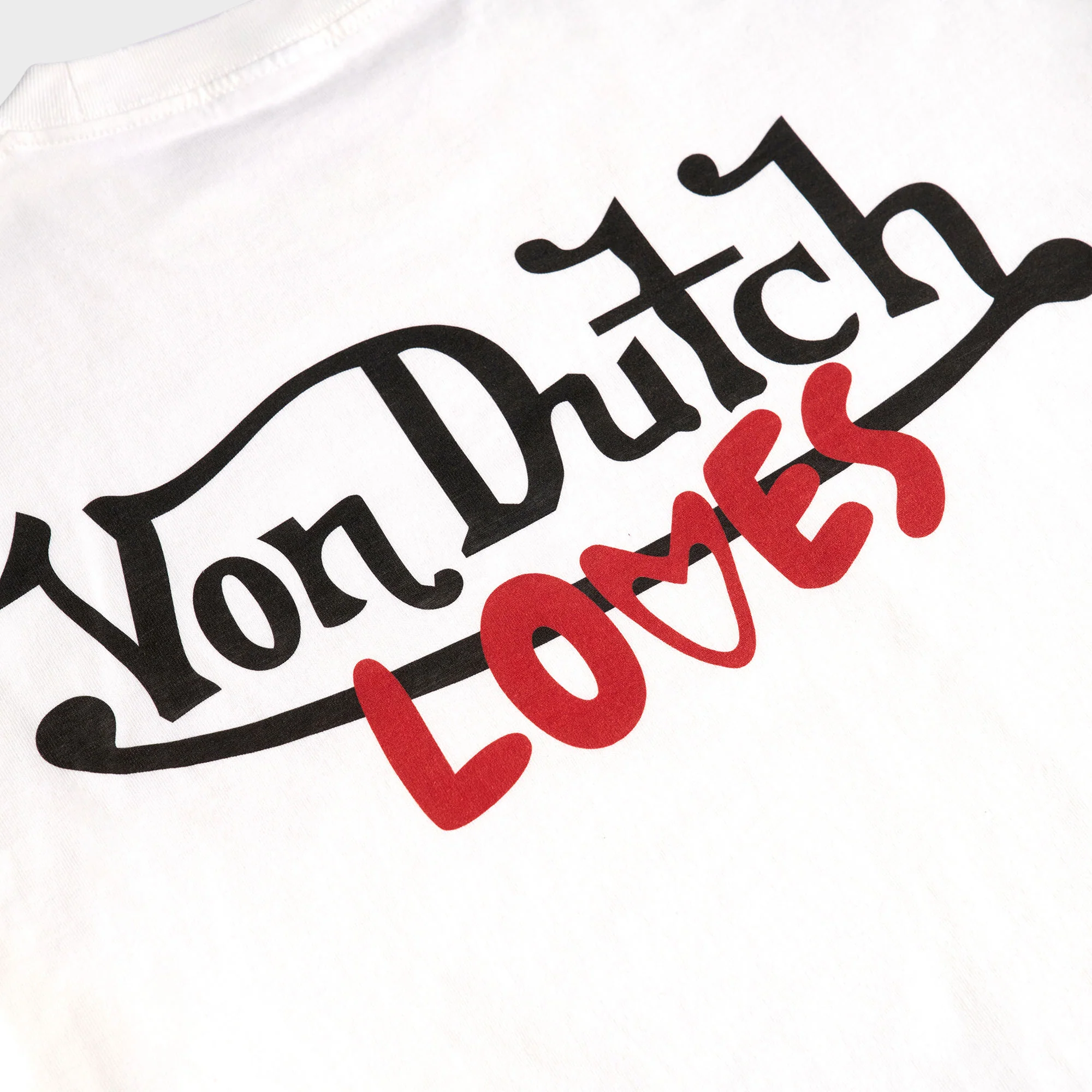 CLASSIC LOVES HEART TEE (WHITE) - Image 3